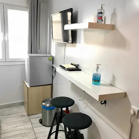 아파트 New Elegant In The Center Of 테살로니키